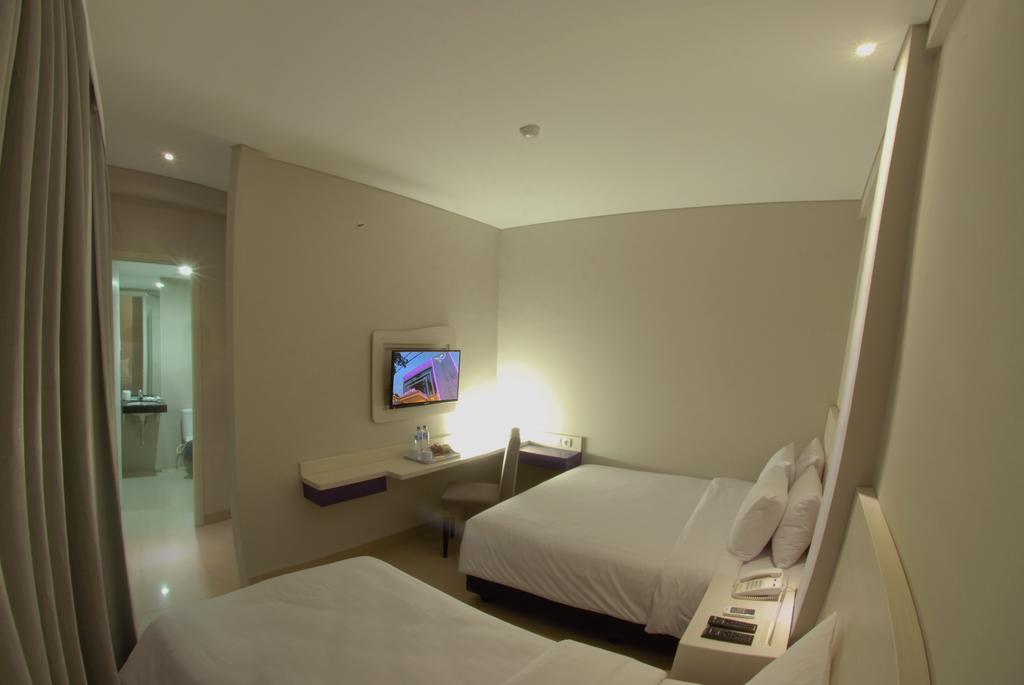 Vio Hotel Veteran Bandung Kültér fotó