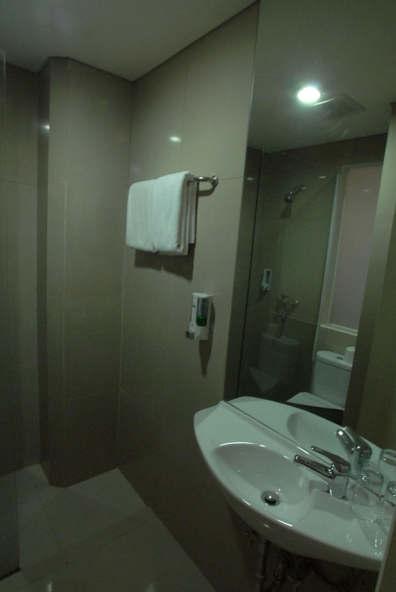 Vio Hotel Veteran Bandung Kültér fotó