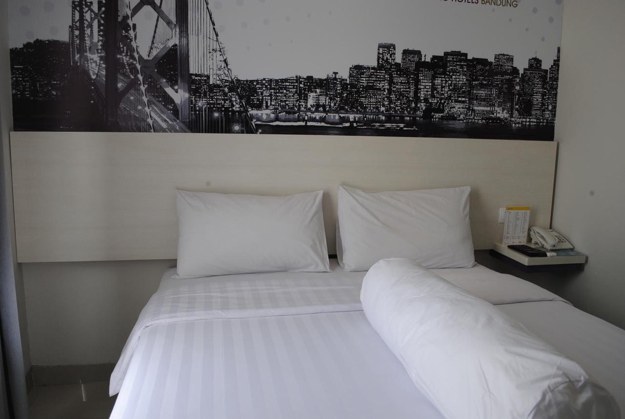 Vio Hotel Veteran Bandung Kültér fotó